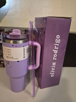 Stanley x Olivia Rodrigo 40oz Limited Edition Butterfly cup NIB