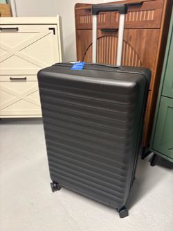 BRAND NEW 28” Hardshell Luggage