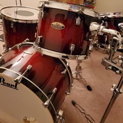 Pearl Decade Maple 5pc Drum Set With Mint Ludwig Blacktolite Snare