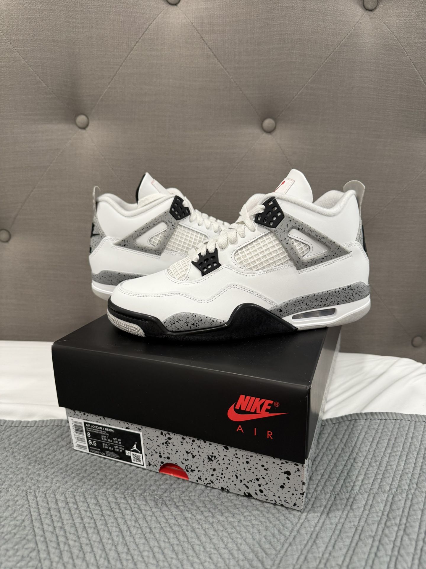 Air Jordan White Cement 4 2025 Size 8 