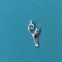 925 Sterling Silver Cat With CZ Stud Eye Pendant