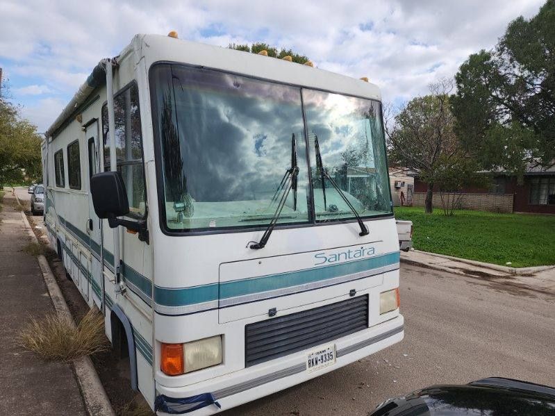 1996 Ford Santara