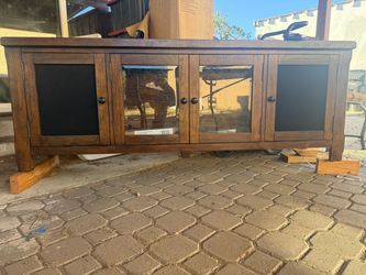 Tv stand