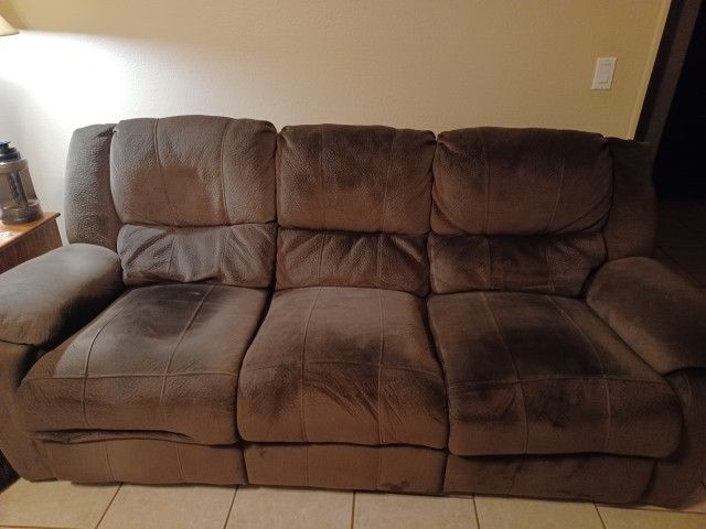 Free Couch With 2 Electric Built In Recliners