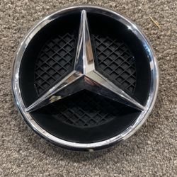Mercedes Logo 