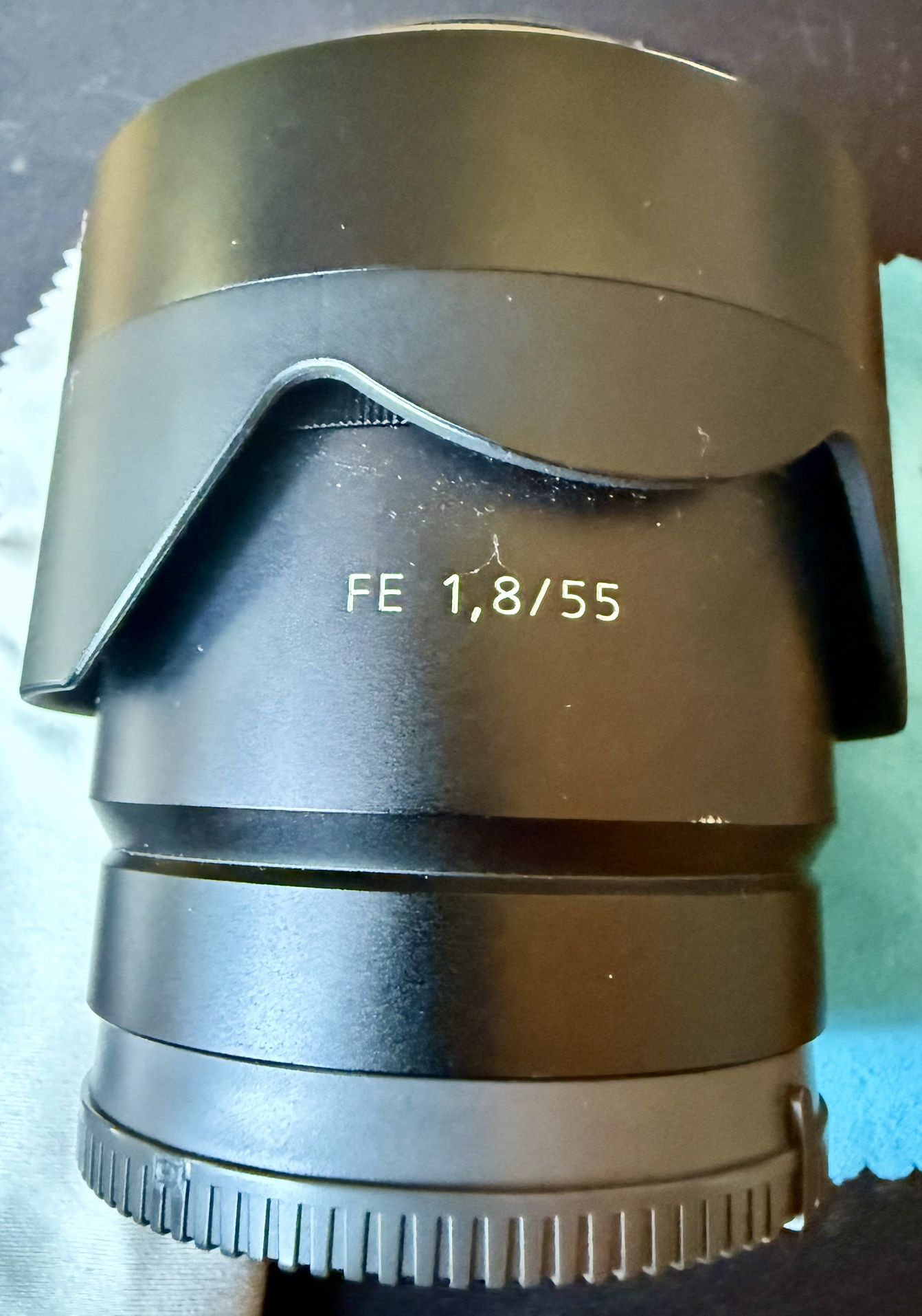FE 1.8/55 Sony (Zeiss) lens for E mount Sony camera