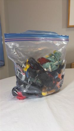 Mixed Lot of Small Toy Figures and Vehicles