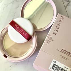 Wander Beauty Wanderlust Powder Foundation ~ Light / Clair  Full Size 0.31 oz. 