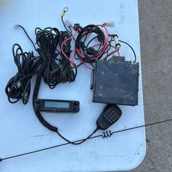 Yaesu Radio FT-8900R