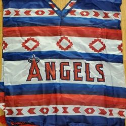 Angels Poncho Promotion 2018
