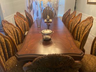 Victorian Table, AICO