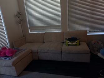Creme couch.