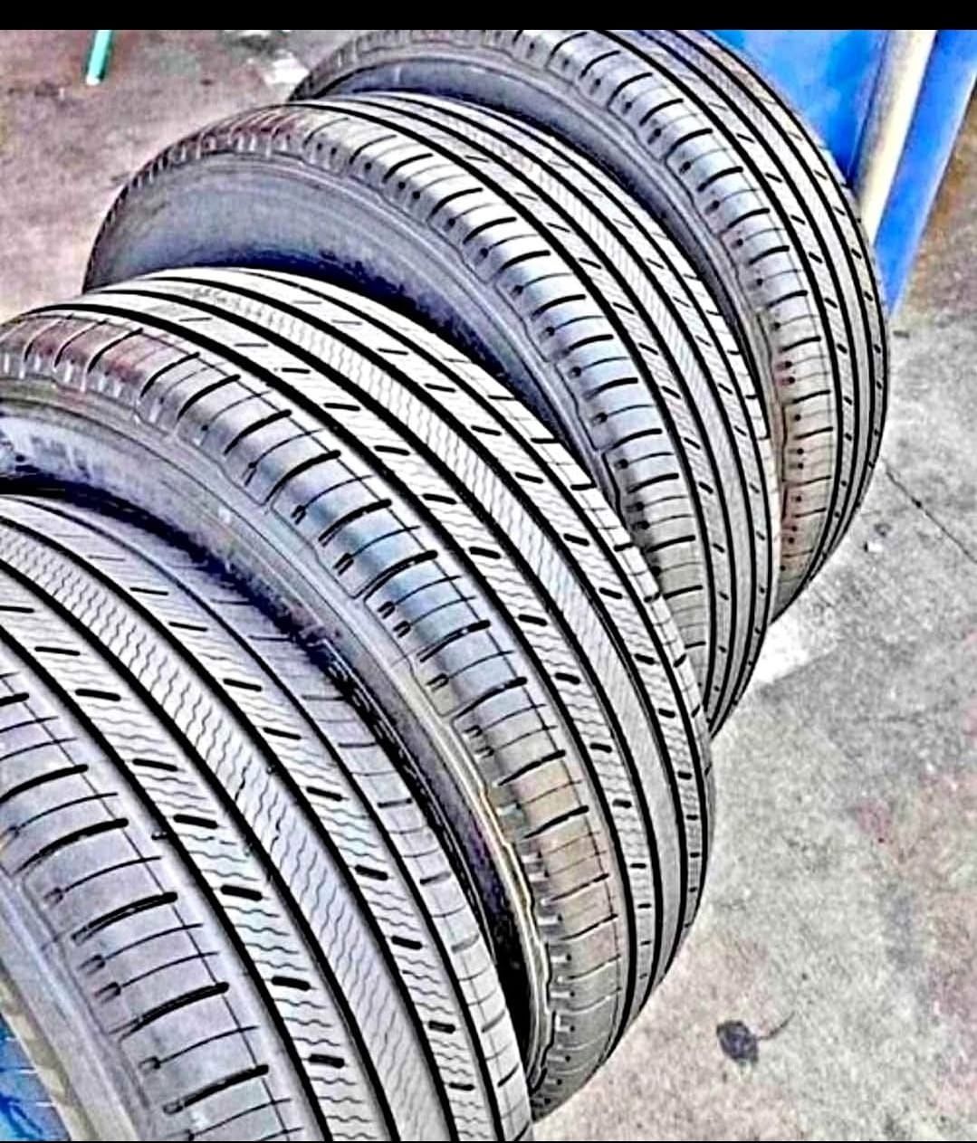 235 65 18 Michelín Tires Con 80% De Vida Las 4tires 