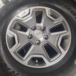 Set Of 5 Jeep Wrangler Rubicon Wheels With Tires