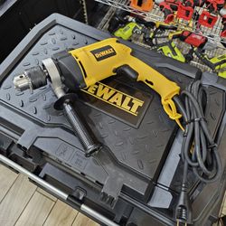
DEWALT
7.8 Amp Corded 1/2 in. Variable Speed Reversible Hammer Drill
