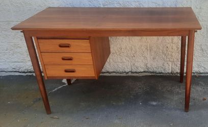beautiful 1960's smaller Danish TEAK Arne Vodder DESK that 3 drawer bank can move easily from side to side And Others