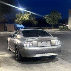 2004 Ford Mustang 