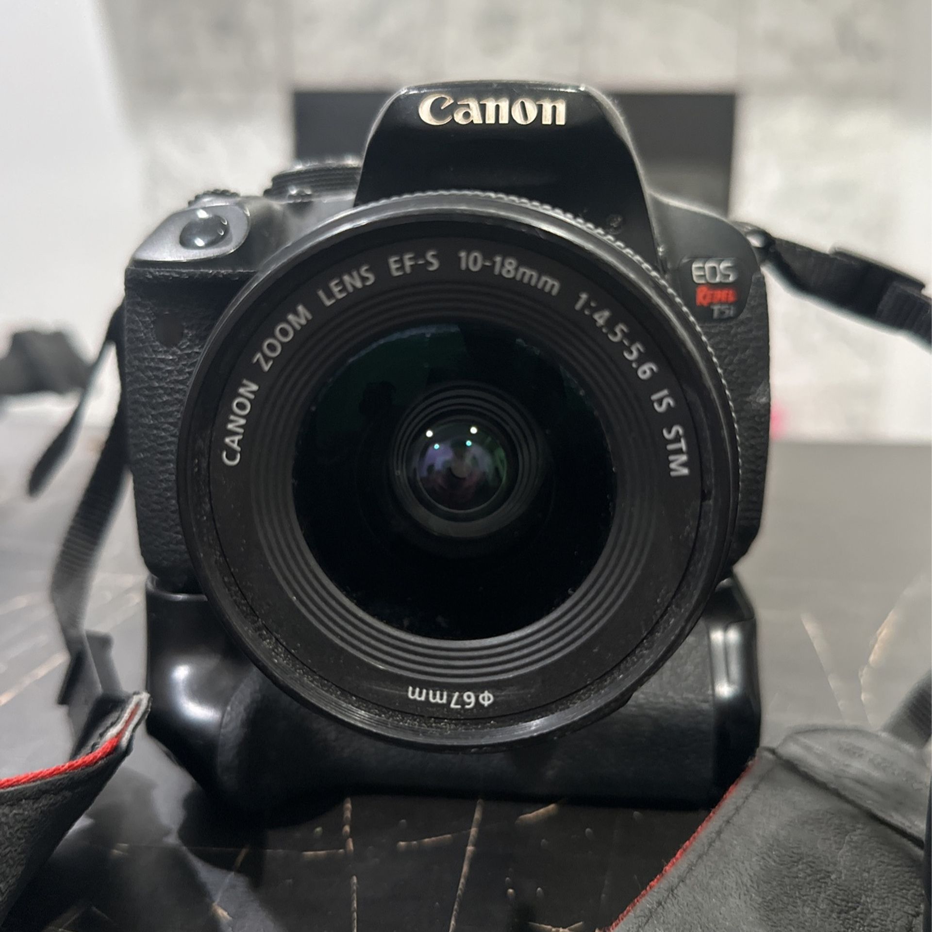 Canon EOS T5i
