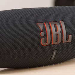 JBL Boombox