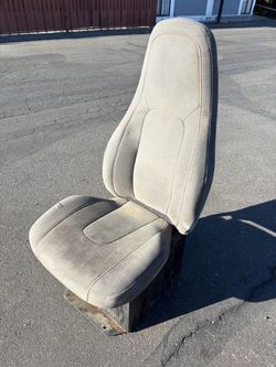 Semi Truck Passenger Toolbox Buddy Seat