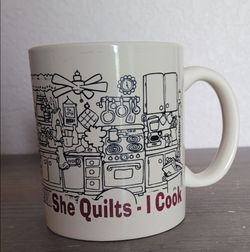 Vtg Novelty Mug She Quilts I Cook Kitchen 2003 Block Party Studios