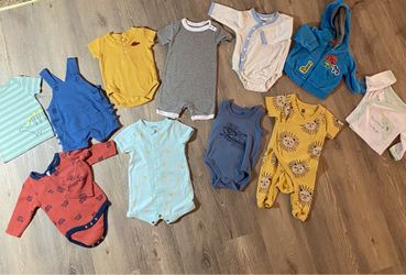 Boys 0-3 month clothing bundle