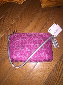 Brand New COACH SIGNATURE LUREX METALIC PINK/SILVER WRISTLET