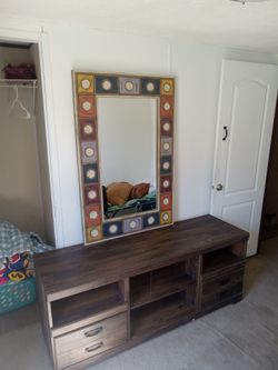 Mirror (with or without dresser)