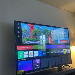 Lg Tv 75’ 