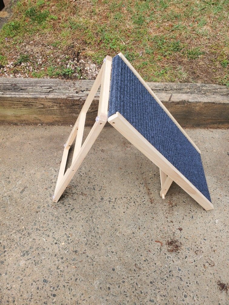 Pet Ramp 27 1/2 Inches Long. 13 Inches Wide