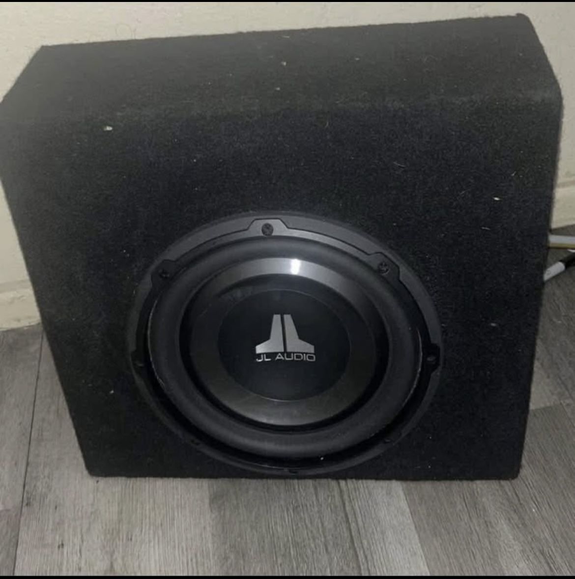 JL AUDIO subwoofer with small box