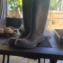 Concrete Boots 