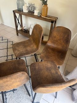 4 Chairs