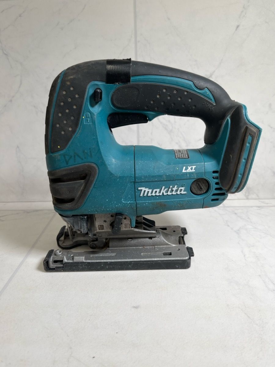 Makita XVJ03 18V LXT Cordless Variable Speed Jigsaw – Tool Only (A1G010523)