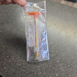 Young Bird Or Pet Feeder Syringe Kit