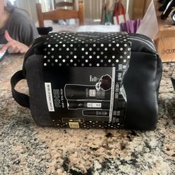 men’s travel bag with shower set