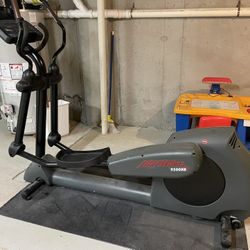 Life Fitness Elliptical Machine