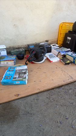 Yard sale Sun 10/4