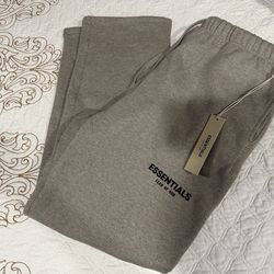 Essential sweats size Xl