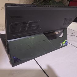 Asus Rog Flow z13 1tb / 16gb RAM /RTX  4060 w/ dedicated 8gb