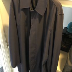 Kenneth Cole Mens dark gray raincoat large