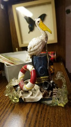 Pelican figurines