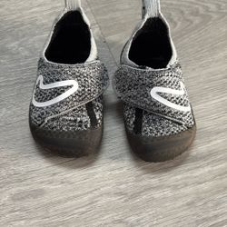 Nike Toddler Swoosh 1 Size 5C