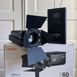 Professional Godox Focusing Led Light - LIKE NEW