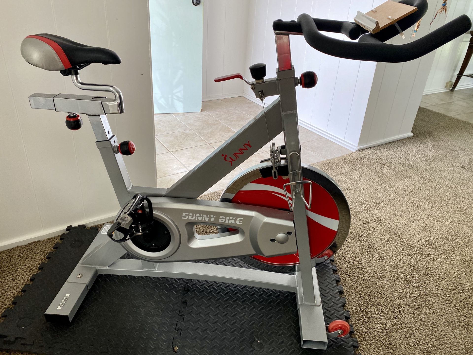 Spin Bike Excellent Condition!! Free Delivery 