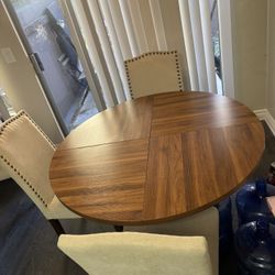 Dinner table 