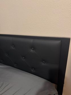 Head Board / frame.