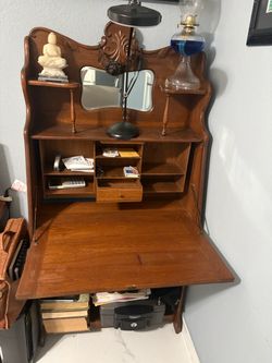 Vintage desk great condition