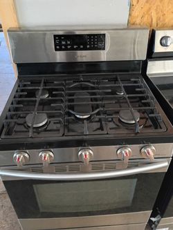 Delivery Available Gas stoves working