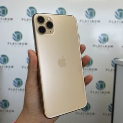 iPhone 11 Pro Max 64Gb Unlocked Gold Charger And Case For Free !!!
